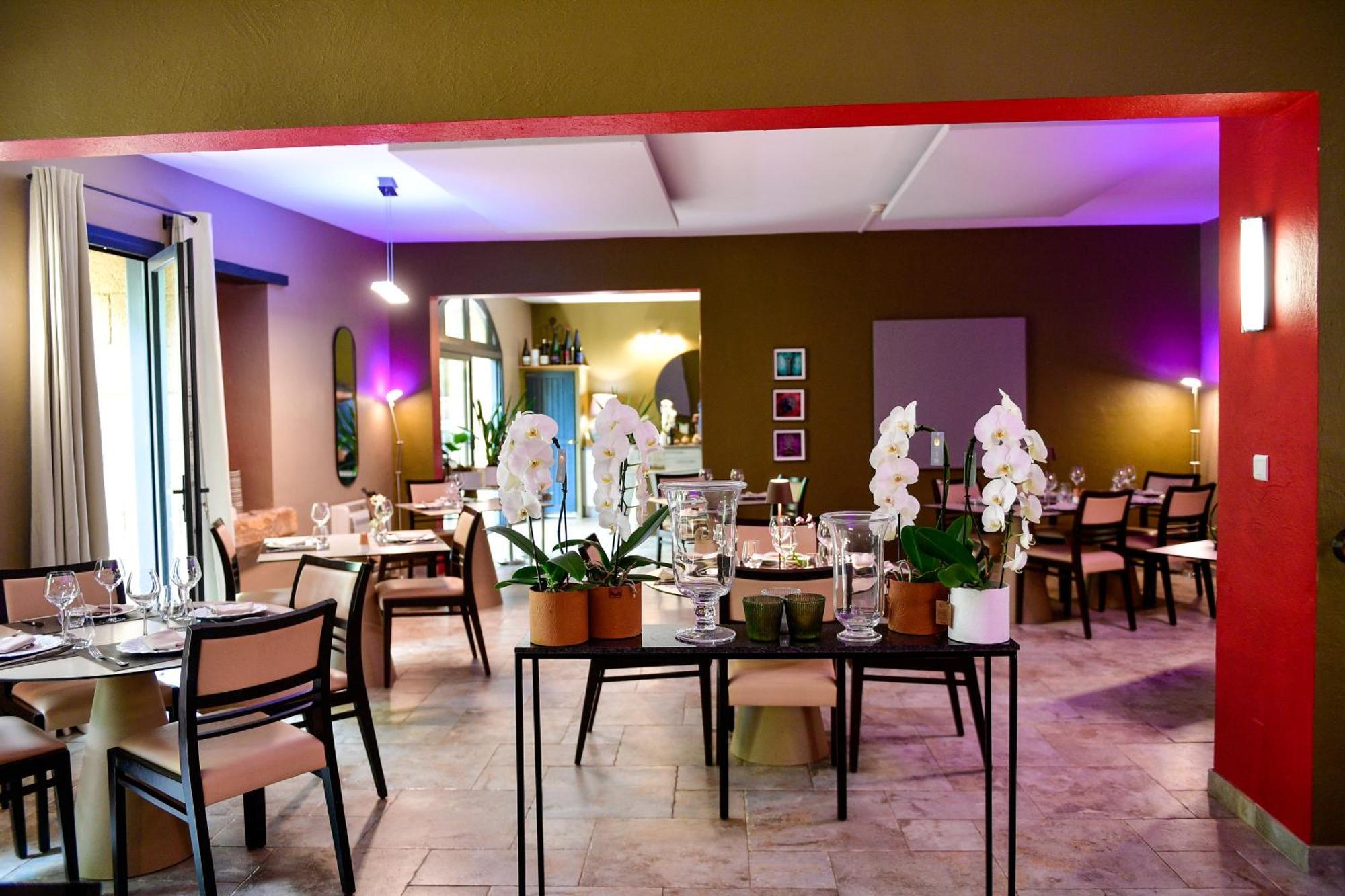 Le Mas Des Aigras - Hotel & Restaurant De Charme En Provence Orange  Eksteriør bilde