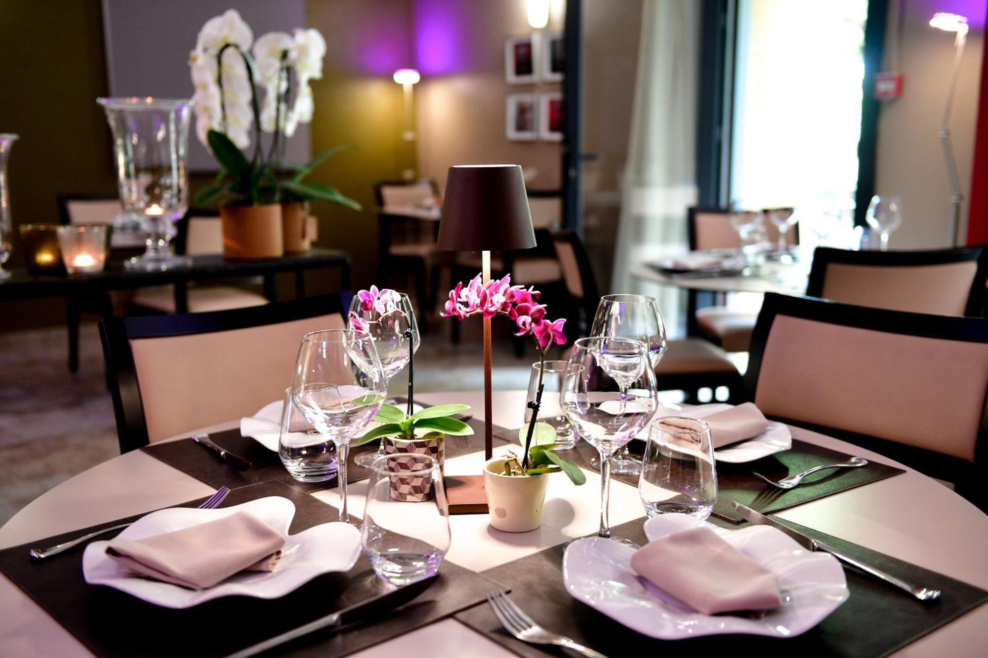 Le Mas Des Aigras - Hotel & Restaurant De Charme En Provence Orange  Eksteriør bilde
